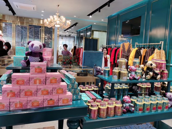 çƒ­çƒˆåº†ç¥æ–°åŠ å¡è®¾è®¡å¸ˆå“ç‰Œçº½æ–¹â€¢NEWFOUNDä¸œèŽžæ¨Ÿæœ¨å¤´åº—ç››å¤§å¼€ä¸šï¼