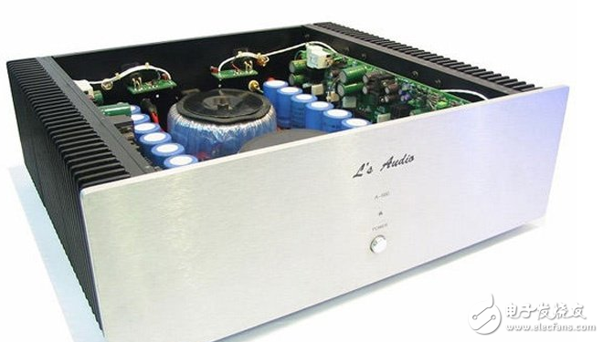 What are the advantages and disadvantages of class d amplifiers