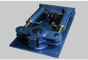 The main reason for the failure of the steering gear