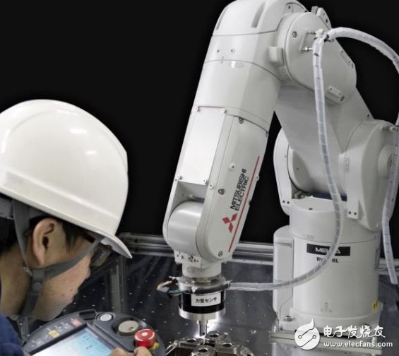 Mitsubishi Electric develops subtle action industrial robots