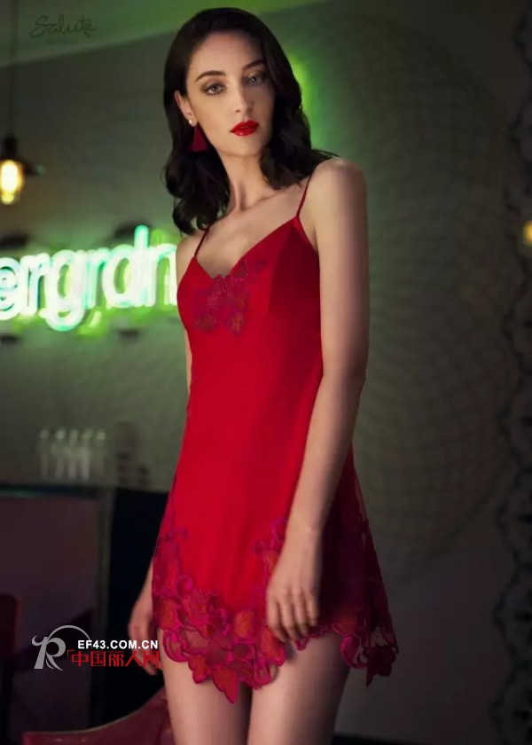 ä¼šç©¿çº¢è£…çš„å¥³äºº æƒ³ä¸å¹¸è¿éƒ½éš¾