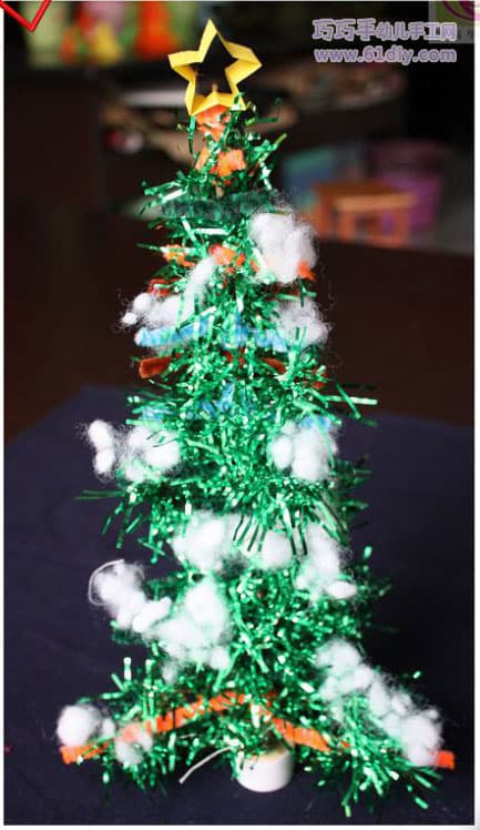Homemade Christmas Tree (Kindergarten Festival Handmade)