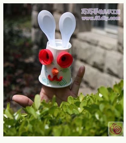 Paper cup cap bunny