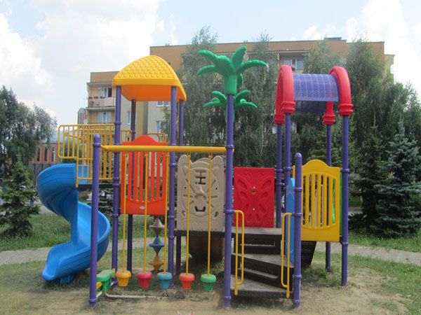 Large-scale slide manufacturers