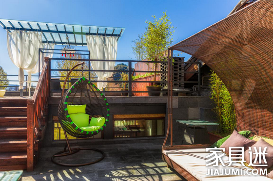 Outdoor furniture hanging chair
