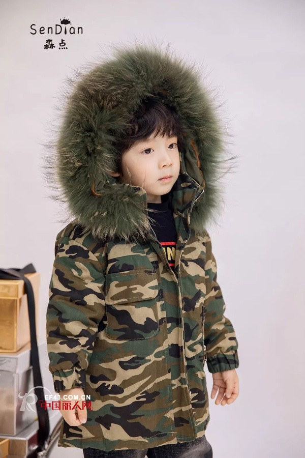 12ä¸ªæœˆå·¦å³çš„å°å­©é€‚åˆç©¿æœ‰æ¯›é¢†çš„å¤–å¥—å—ï¼Ÿå©´å„¿ç©¿æœ‰æ¯›é¢†å¤–å¥—å®‰å…¨å—ï¼Ÿ