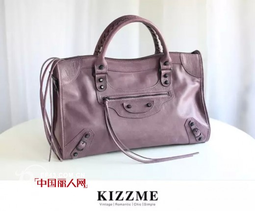 KIZZME8 / 31 new heavy hit