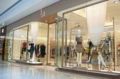 æ„çªè‹±è±ªé›†å›¢æ——ä¸‹çš„LB æ—¶å°šé«˜çº§å¥³è£…åˆæ·»æ–°åº—