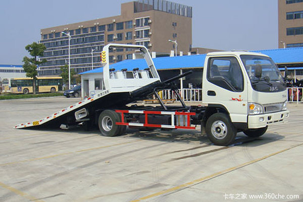 Ability to shift the shaft to automatically unload the semi-trailer plate type wrecker