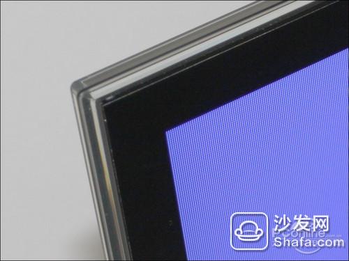 LG 55LX9500-CA screen frame detail