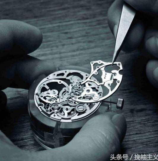 Mechanical watch wash oil regularly, many people do not mind!