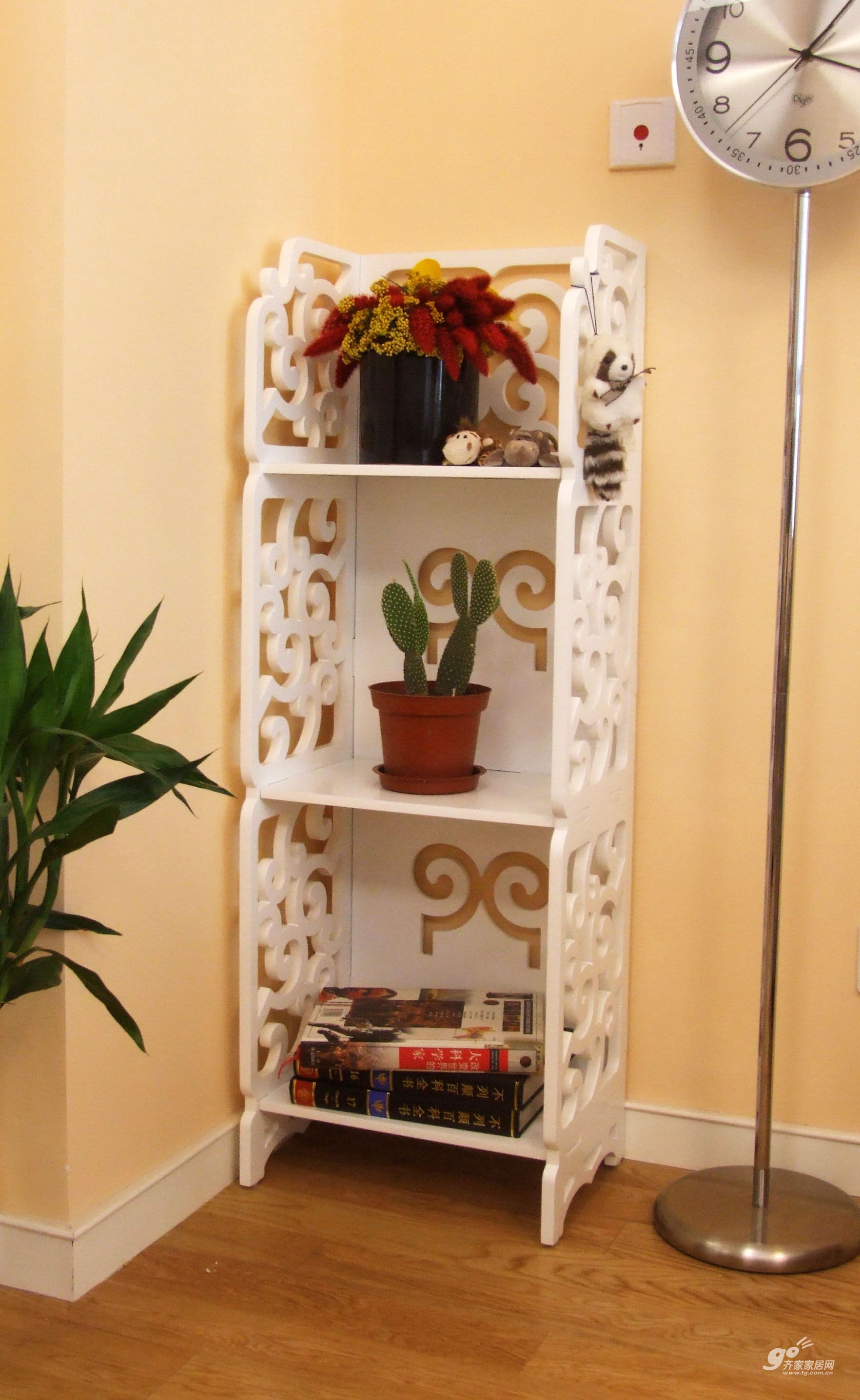 Xiangyun series / carved openwork rack / CD rack / book rack / flower rack / debris / model: XZW115-07