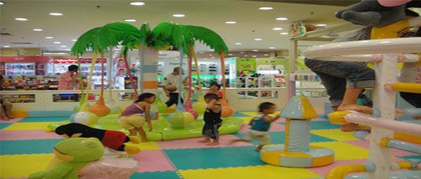 Which manufacturer produces children's play equipment?