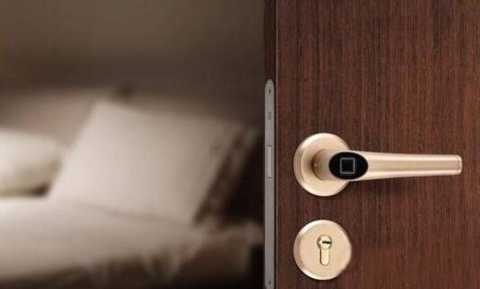 Not charging before entering the door? Charging of smart locks