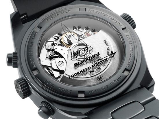 Luomei Nuosi released a new watch to reproduce Blackbird fighter Yingzi