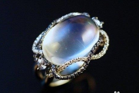 Moonstone identification