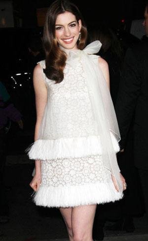 Fashion 'Old Regular' White Immortal Classic (Figure 1)