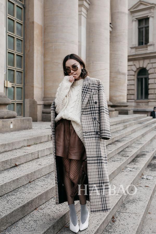 German fashion blogger Beatrice Gutu