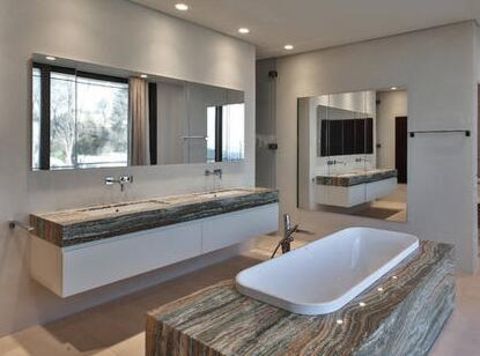 Continental large-sized bathroom to enjoy the ultimate bathroom space
