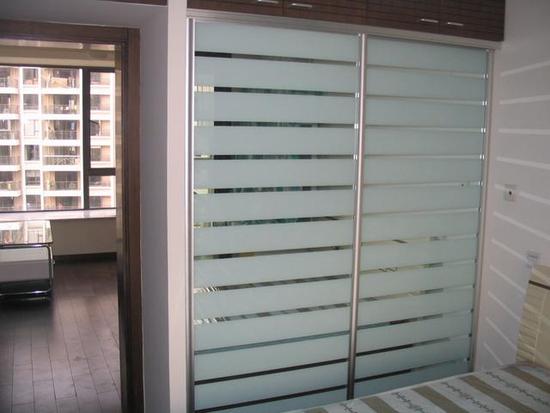Six key points for custom wardrobe sliding door purchase
