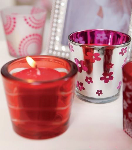 Find the perfect companion for the candle