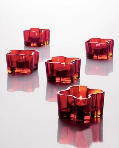 Find the perfect companion for the candle