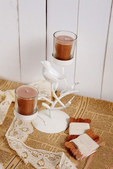 Find the perfect companion for the candle