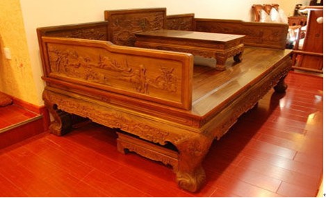 China's largest mahogany furniture second-hand trading center opened"