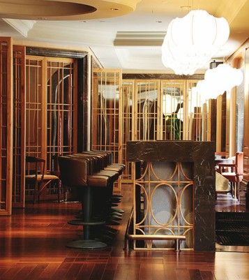 The Hongju Bar Club, which is based on the former residence of Shanghai celebrities, has a local feeling that is difficult to give up. Although it has a low-key and beautiful environment design, it has a traditional texture and then becomes a modern atmosphere.