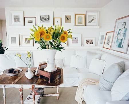 Warm and beautiful living room design, fascinating and gentle