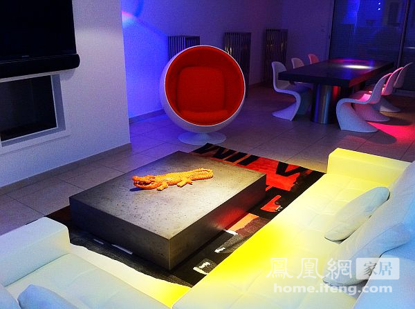 Customized new style, calm and modern concrete material coffee table