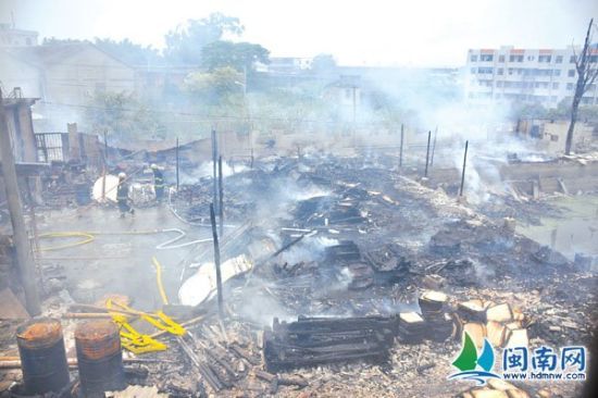 A factory building in Zhangpu was suspected of being burnt into ruins due to electric welding.