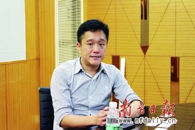 Online mall sales increase by three to five percent per month