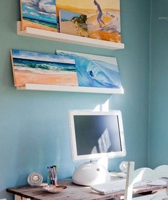 Quiet and comfortable study room decoration