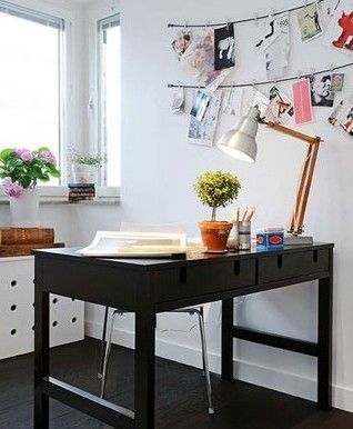 Quiet and comfortable study room decoration