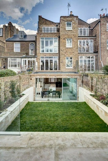 Historical and modern style Victorian home renovation
