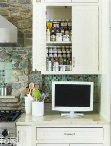 Home cleaning, good kitchen storage work