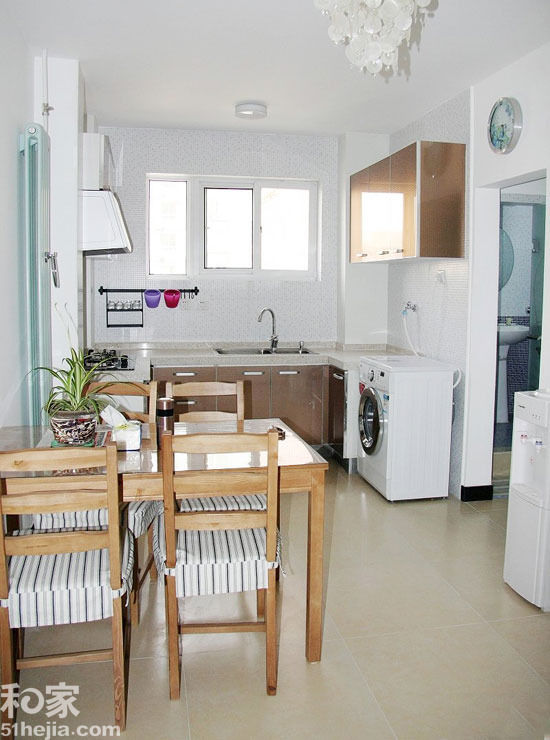 Have an atmosphere! 19 map layout open kitchen
