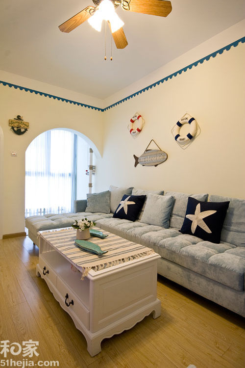 80 square meters Mediterranean literary navy