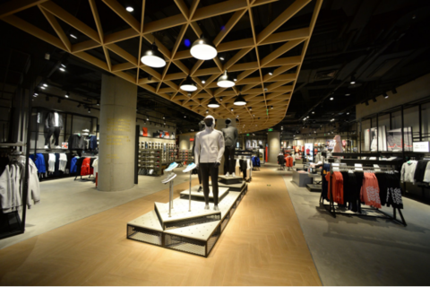 Adidas opens a sports fashion brand experience store in Chongqing