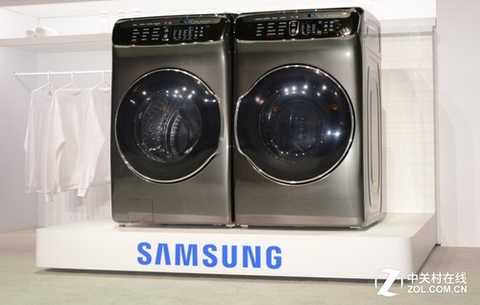 Combine a range of core laundry technologies from Samsung to create a complete laundry solution that combines two washing machines + two dryers, while meeting the diverse laundry needs of a busy modern home, Samsung FlexWash?+ FlexDry? Laundry System Established an industry benchmark in terms of human experience.