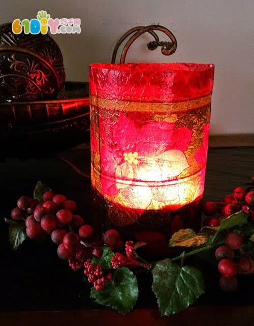 Cola bottle making new year lantern