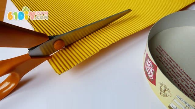 Candy box waste making jewelry box