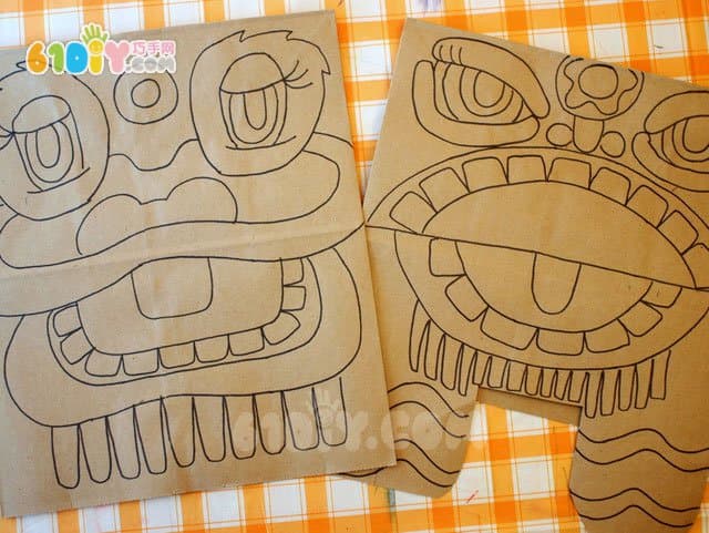 Big paper bag DIY making Chinese New Year Lion Dance Head