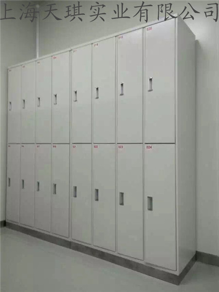 Smart lockers