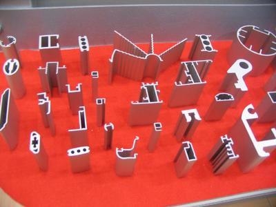 The Difference between "Twisted" and "Glue Injected" Heat Insulation Aluminum Profiles