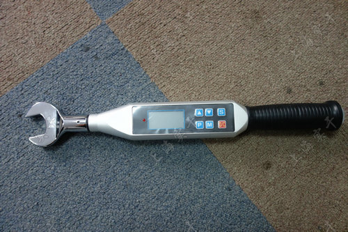 Digital torque wrench picture