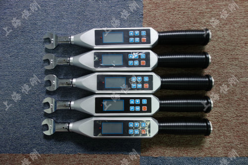 Digital torque wrench