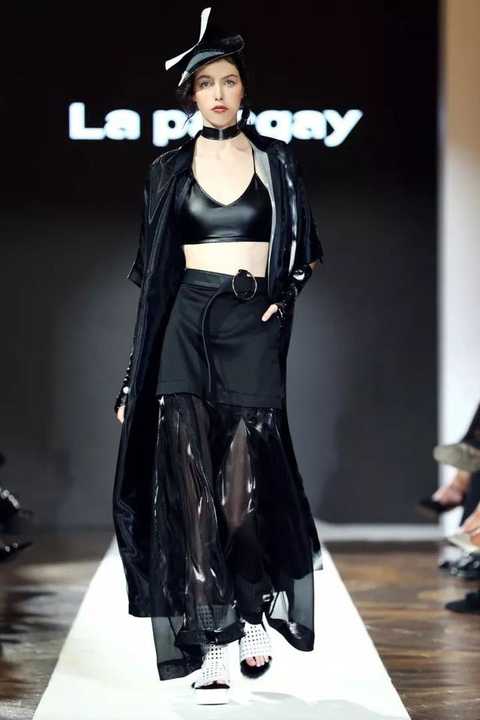 Stunning | black and white big show debut in Milan, call for oriental fashion crazy