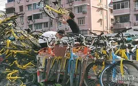 Shanghai, the staff is "throwing the car"